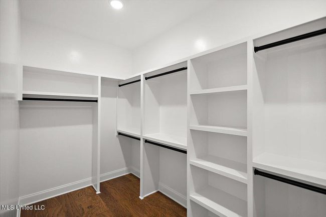 Primary closet | Image 30