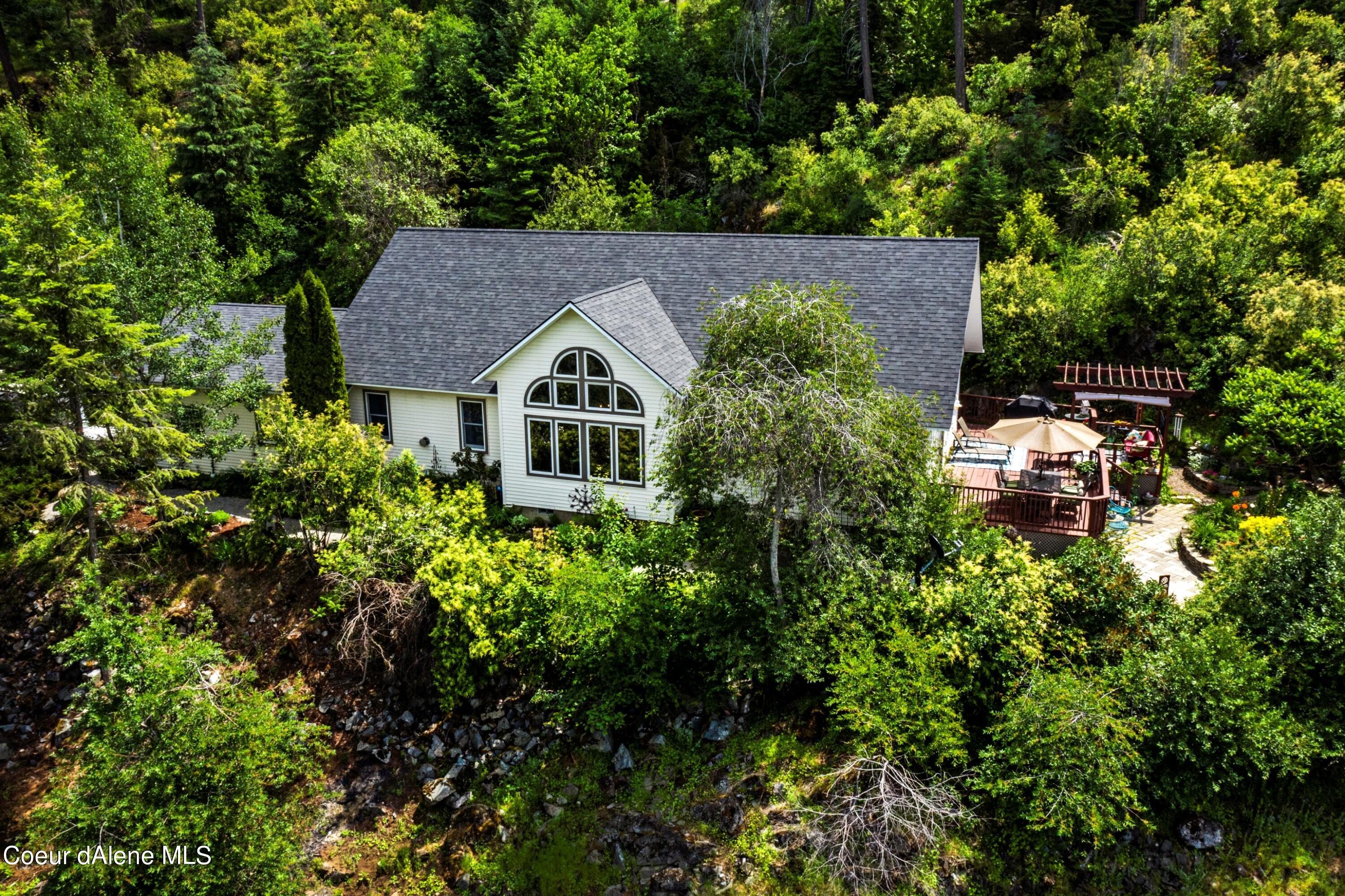 Cedarwood Ln, Sagle, ID 83860