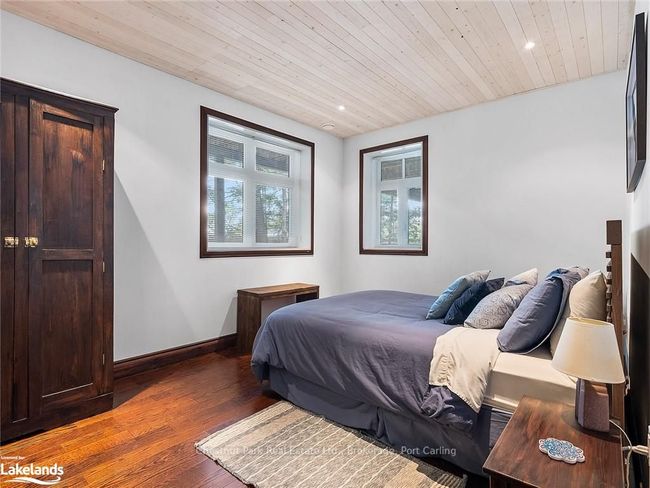 1 of 6 bedrooms | Image 25