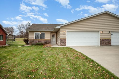 905 Wencel Ave Ne, New Prague, MN, 56071-8108 | Card Image