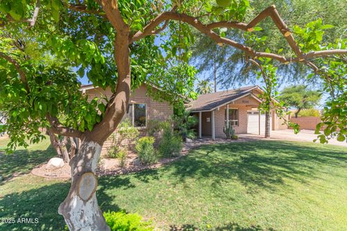 3142 E Altadena Ave, Phoenix, AZ, 85028-1912 | Card Image