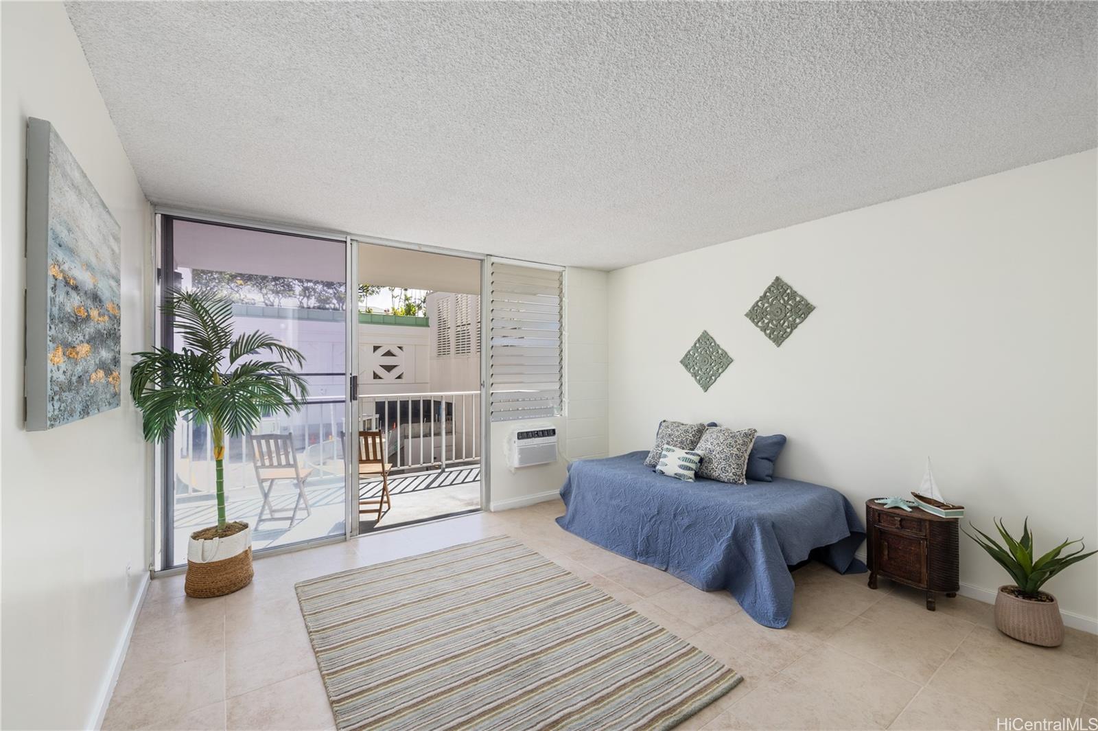Atkinson Dr, Honolulu, HI 96814
