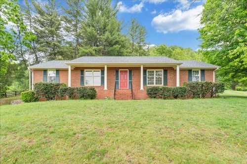 9590 Lee Hwy, Fincastle, VA, 24090-4483 | Card Image
