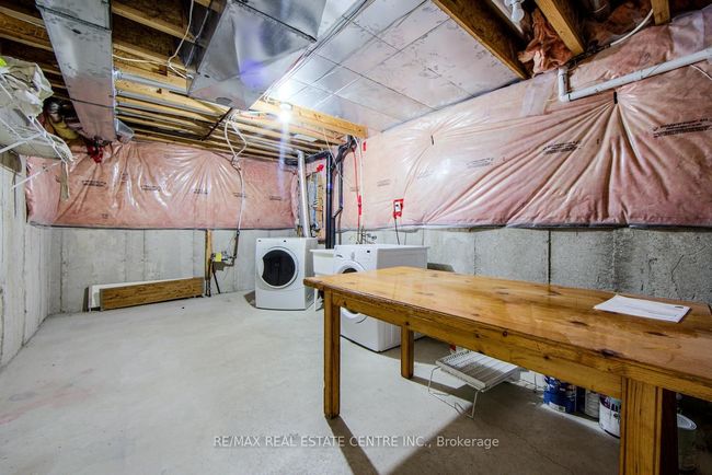 359 Bussel Cres, House attached with 3 bedrooms, 3 bathrooms and 1 parking in Milton ON | Image 31