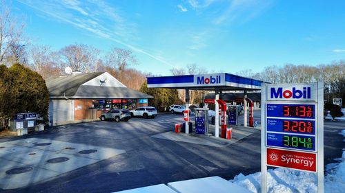 226 Norwich Westerly Rd, North Stonington, CT, 06359-1750 | Card Image