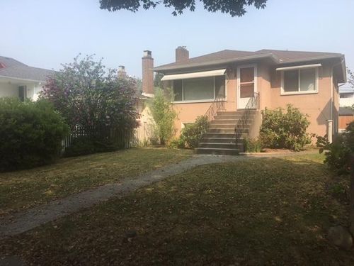 5336 Rhodes St, Vancouver, BC, V5R3N8 | Card Image