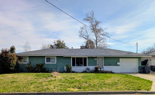 1201 Leland St, Medford, OR, 97501-3994 | Card Image