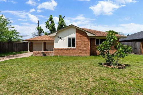 5230 Saxon Dr, Houston, TX, 77092-5543 | Card Image