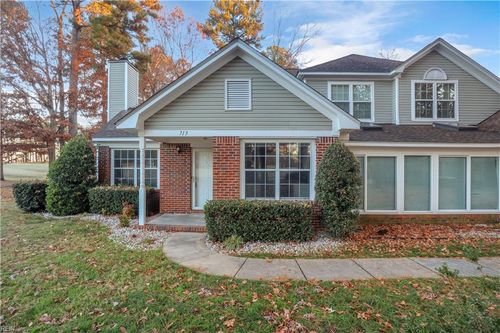 713 Mashie Ct, Newport News, VA, 23602-9694 | Card Image