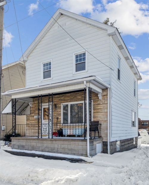 1209 Ridge Ave, Latrobe, PA, 15650 | Card Image