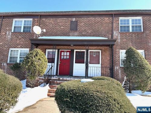 285 Teaneck Rd, Ridgefield Park, NJ, 07660-1801 | Card Image