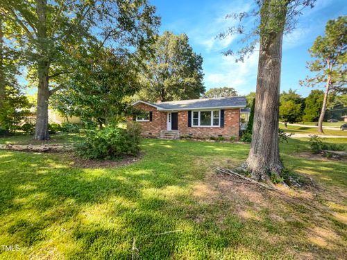 600 Proctor St, Zebulon, NC, 27597-8724 | Card Image