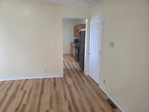 1-210 Farnham St, Lawrence, MA, 01843-1811 | Card Image
