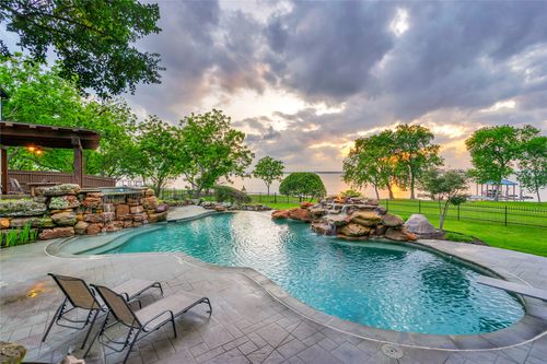 1604 S Lakeshore Dr, Rockwall, TX, 75087-5134 | Card Image