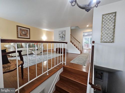 14505 Cambridge Cir, LAUREL, MD, 20707-3727 | Card Image