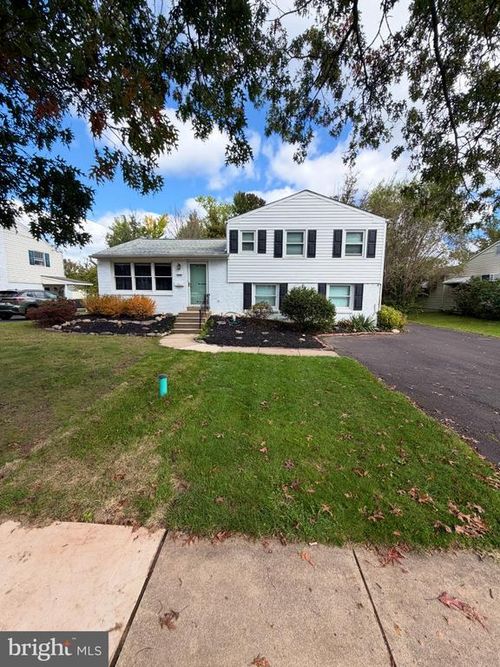 1127 Emerald Avenue, LANSDALE, PA, 19446 | Card Image