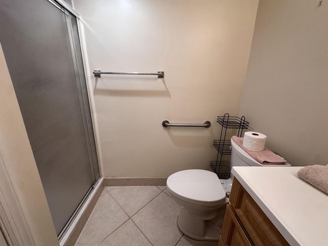 433 Saxony J, Condo with 2 bedrooms, 2 bathrooms and null parking in Delray Beach FL | Image 44