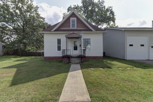 424 S Union St, Arthur, IL, 61911-1546 | Card Image