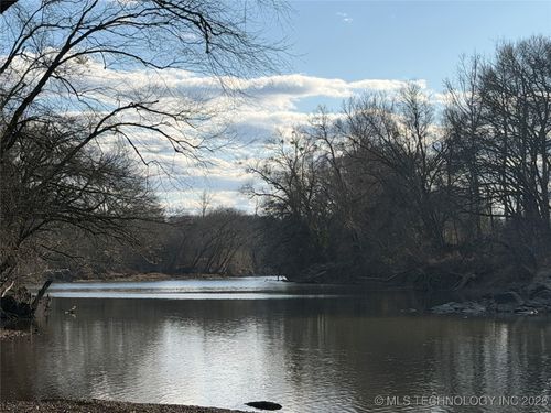 2 Pine St, Clayton, OK, 74536 | Card Image