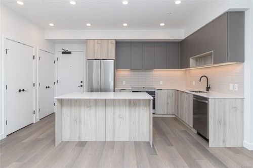 312-3564 Ryder Hesjedal Way, Colwood, BC, V9C0V4 | Card Image