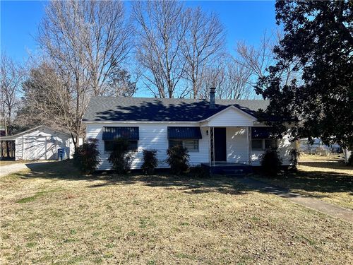 317 S Seward St, Siloam Springs, AR, 72761-3151 | Card Image