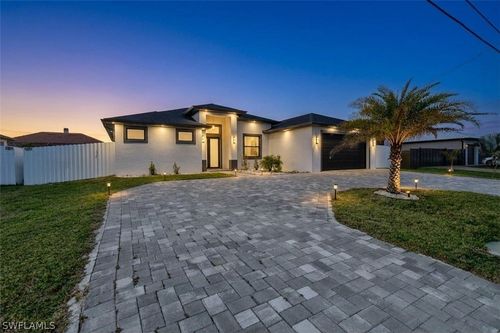 913 Embers Pkwy W, Cape Coral, FL, 33993-7752 | Card Image