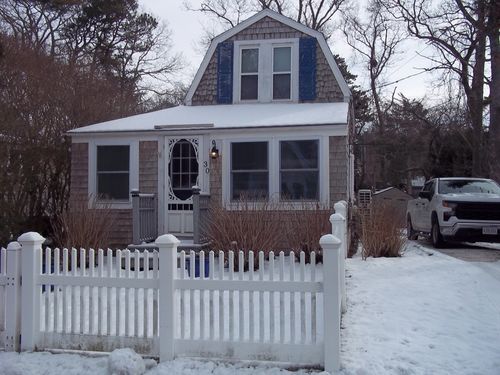 1-30 Cape Cod Ave, Plymouth, MA, 02360-1258 | Card Image