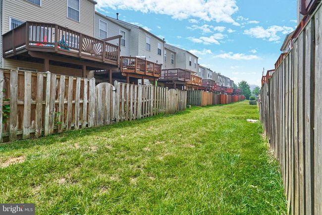 6362 Dakine Cir, Townhouse with 3 bedrooms, 4 bathrooms and null parking in SPRINGFIELD VA | Image 41