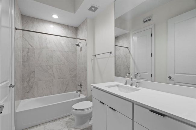 APT-906 - 717 S Riverside Dr, Condo with 3 bedrooms, 3 bathrooms and null parking in Memphis TN | Image 14