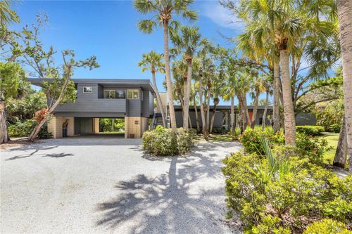 62 Sandy Hook Rd S, Sarasota, FL, 34242-1622 | Card Image