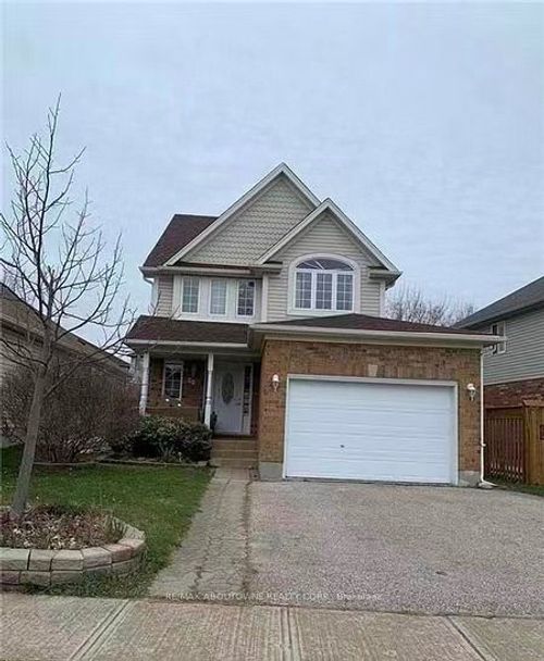 98 Adler Dr, Cambridge, ON, N3C4B7 | Card Image