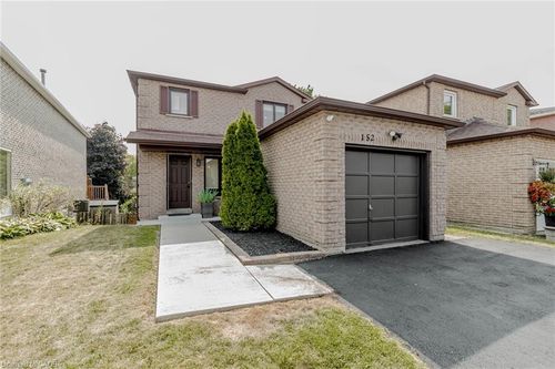 152 Blackfoot Trail, Mississauga, ON, L5R2G4 | Card Image