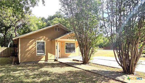 317 Armstrong St, San Marcos, TX, 78666-6204 | Card Image