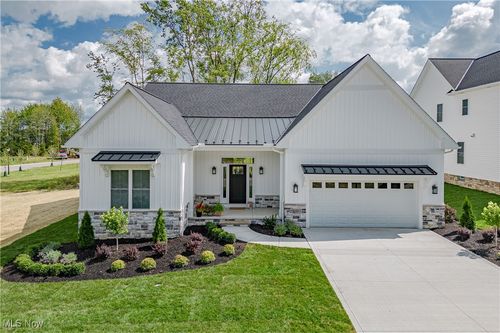 6477 N Cobblestone Rd, Mayfield Village, OH, 44143-2312 | Card Image