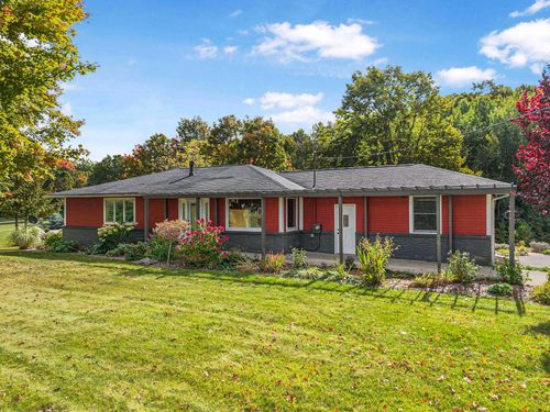 9750 E Solem Rd, Suttons Bay, MI, 49682-9388 | Card Image