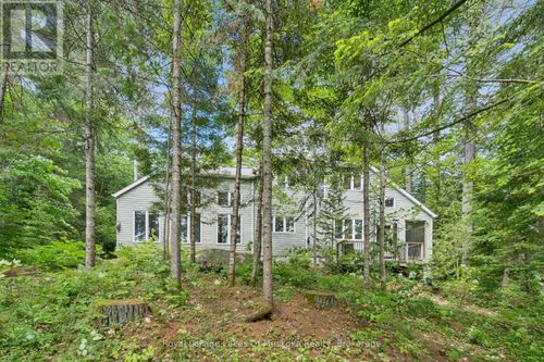 1117 Craftsman Drive, Algonquin Highlands (Sherborne), ON, P0A1E0 | Card Image