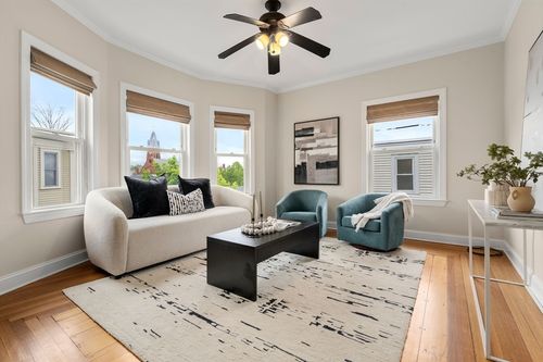 7-14 Linden St, Brookline, MA, 02445-7813 | Card Image