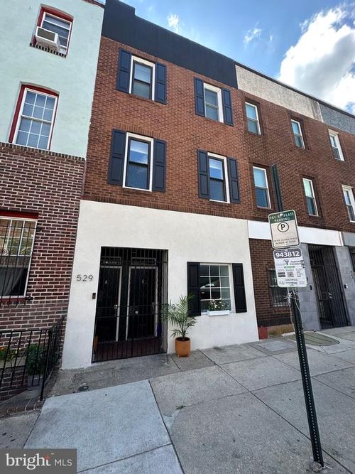 b-519 S 17th St, PHILADELPHIA, PA, 19146-1556 | Card Image