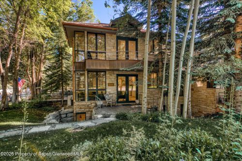 736 W Smuggler St, Aspen, CO, 81611-1154 | Card Image