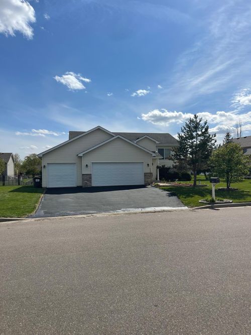 533 Dogwood St Ne, Lonsdale, MN, 55046-3433 | Card Image