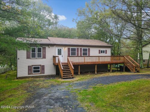 4860 W Pine Ridge Drive, Bushkill, PA, 18324 | Card Image