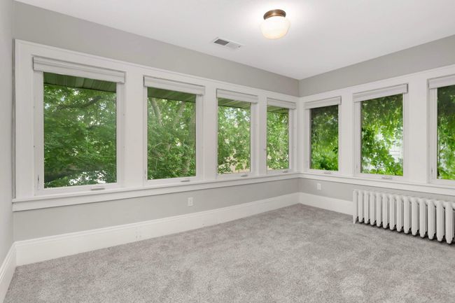 Upper Sun Room | Image 18