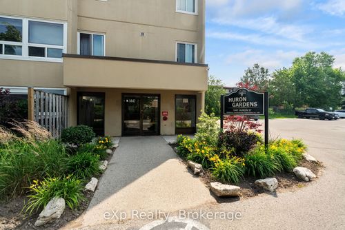 220-1447 Huron St, London, ON, N5V2E6 | Card Image