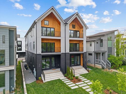 547A Moore Ave, Nashville, TN, 37203-8079 | Card Image