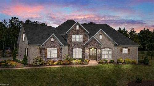 7814 Neugent Dr, Kernersville, NC, 27284-9949 | Card Image