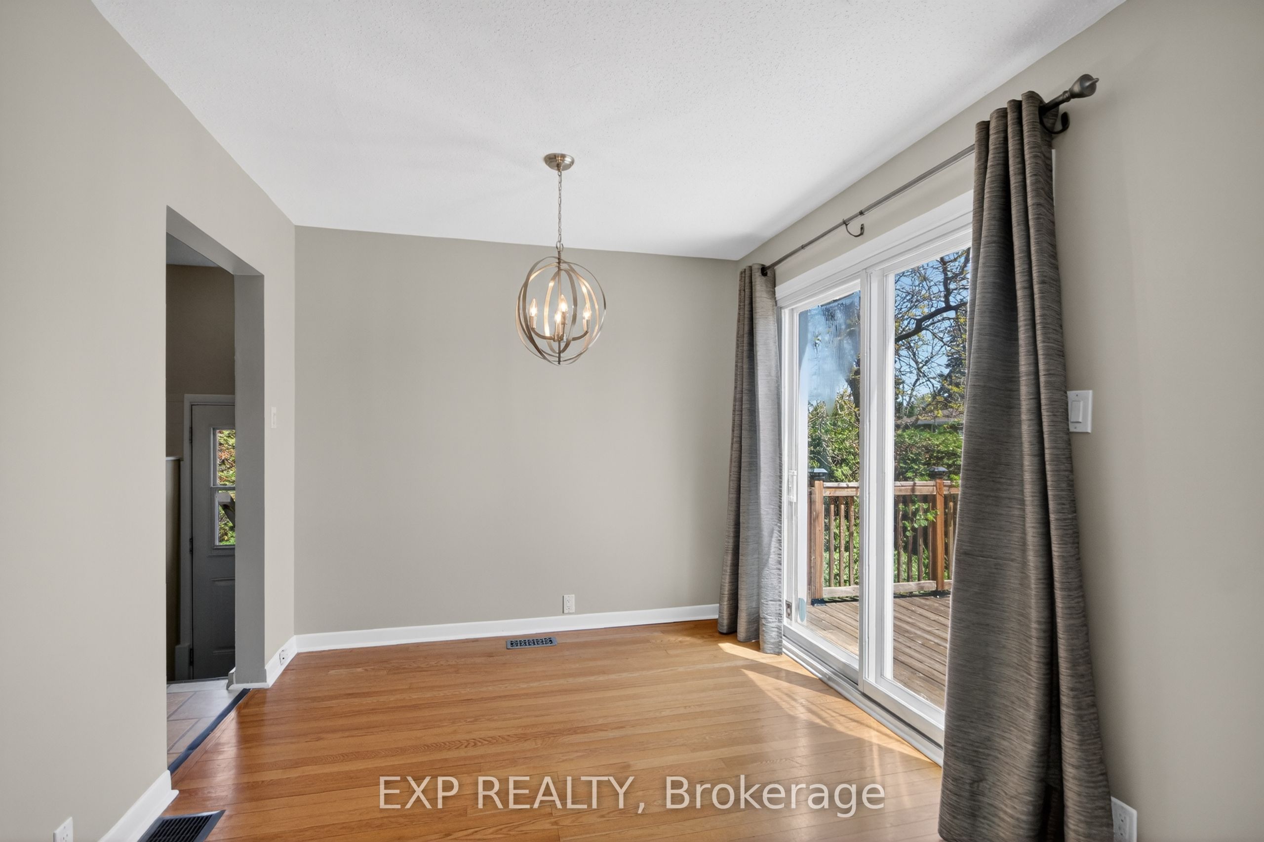 Residential in Cityview - Parkwoods Hills - Rideau Shore 5