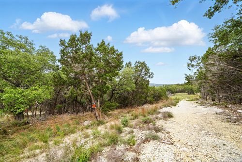 1123 Summit Blf, Canyon Lake, TX, 78133-2246 | Card Image