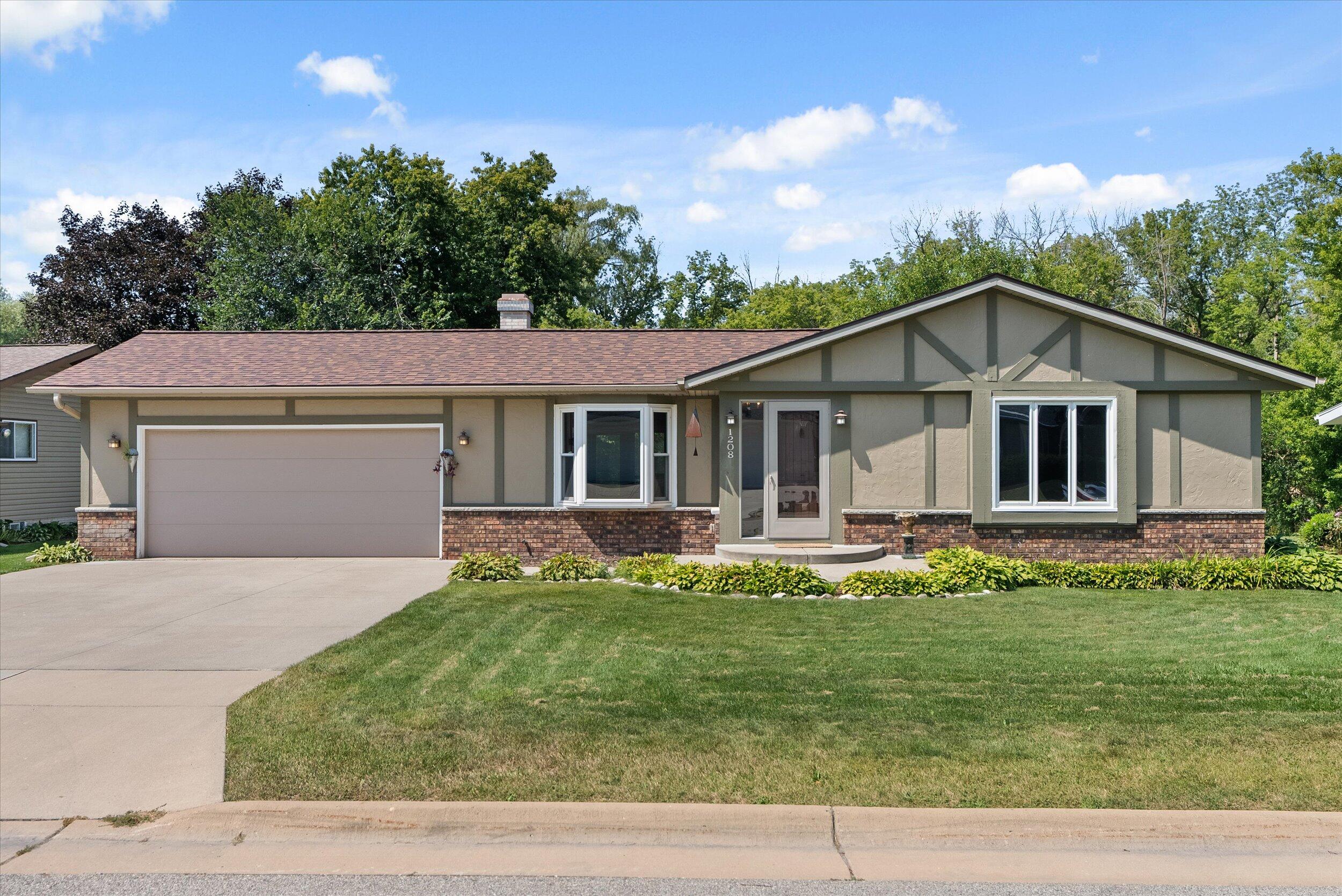 Amber Ln, Watertown, WI 53098