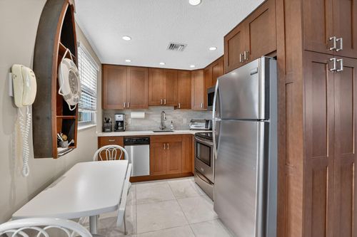 3020-3020 Islewood D, Deerfield Beach, FL, 33442-3564 | Card Image