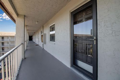 p515-3484 Lake Bayshore Dr, Bradenton, FL, 34205-5590 | Card Image